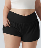 Short de yoga 2-en-1 grande taille à taille haute croisée en SoftlyZero™ Airy à effet frais InstantCool 7,5 cm avec poches