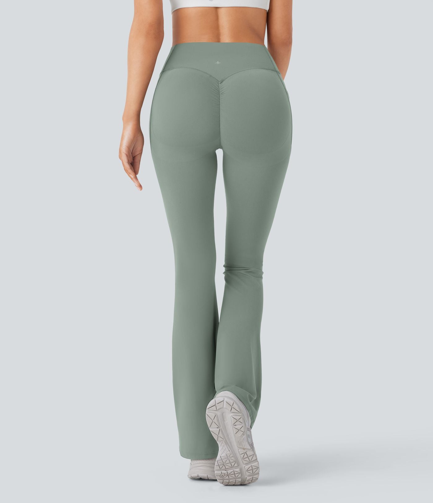 Pantalon de yoga à coupe bootcut gainant galbant taille haute avec effet scrunch et poches Halara UltraSculpt™