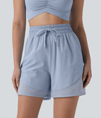 Short ample de yoga Breezeful™ 12,5 cm taille haute avec cordon de serrage, empiècements en mesh contrastant, séchage rapide et poches