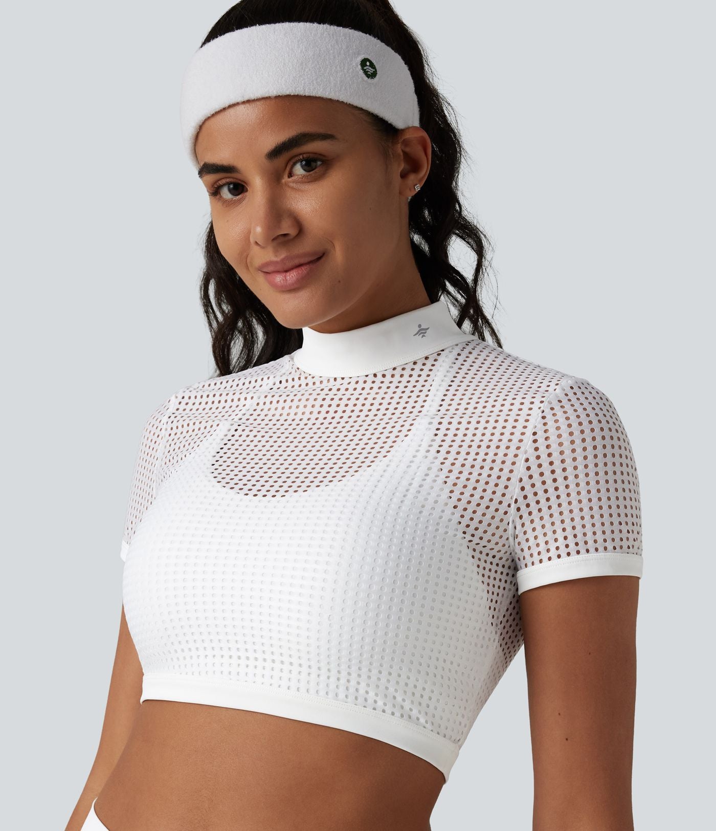 Haut de sport de course court col cheminée manches courtes ajouré - sans brassière de sport incluse