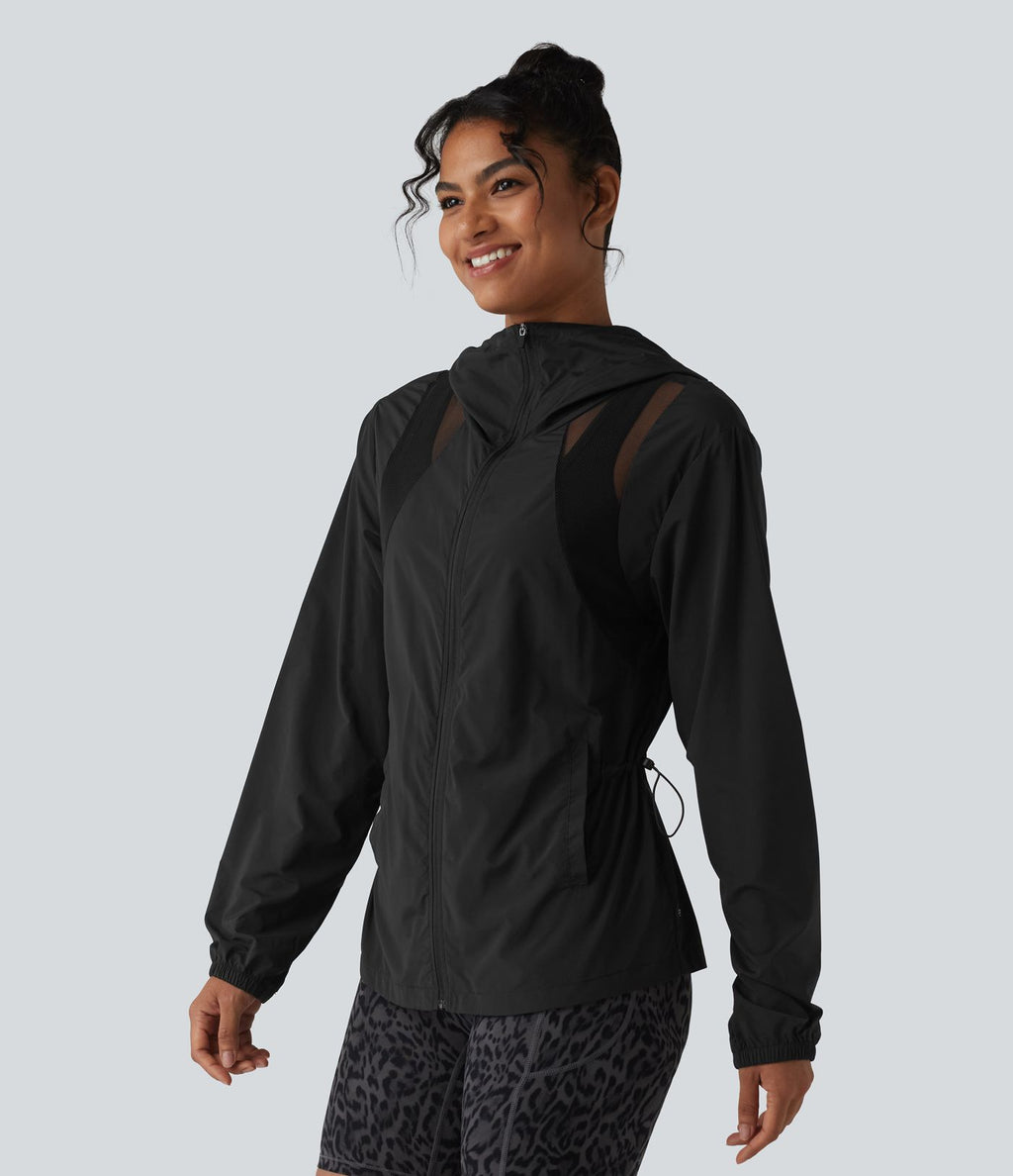 Veste de sport à capuche avec mesh contrasté, cordon de serrage et poches