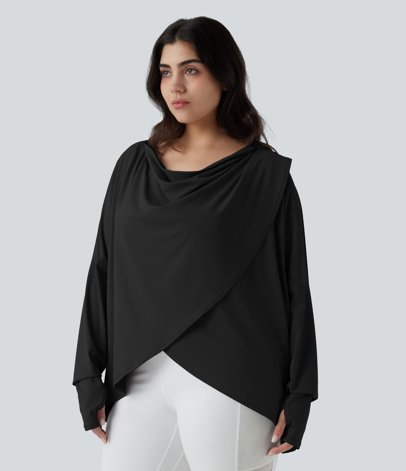 Top de sport yoga grande taille à capuche, col drapé, manches longues avec passants pouces et poches