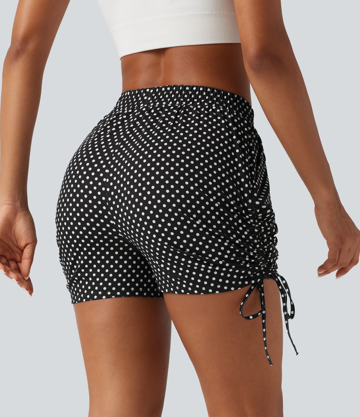 Short à pois 8 cm taille mi-haute avec bas froncé, laçage et poches