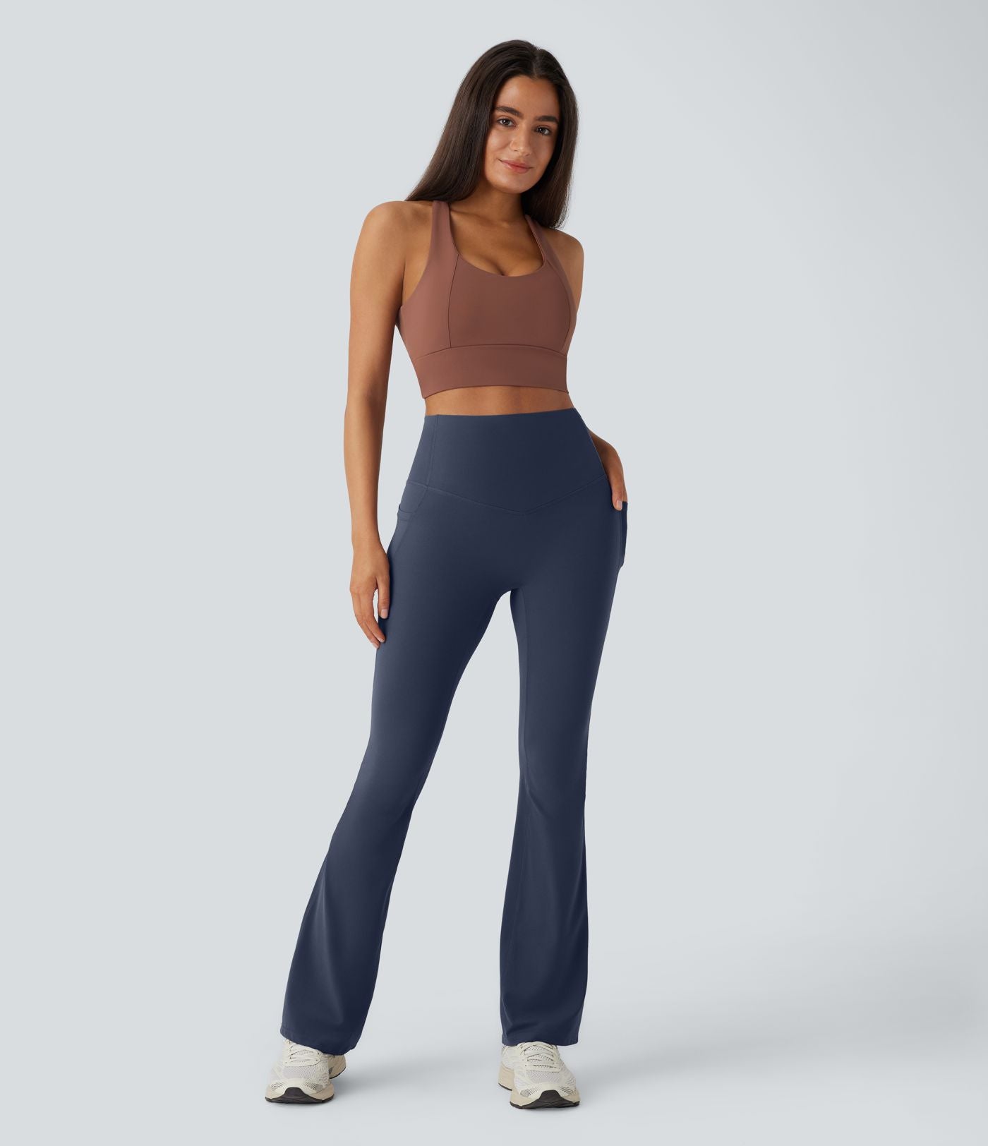 Pantalon de yoga à coupe bootcut gainant taille haute avec poches Halara UltraSculpt™