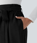 Pantalon Tailleur à taille haute, ceinture, poches latérales et jambes droites