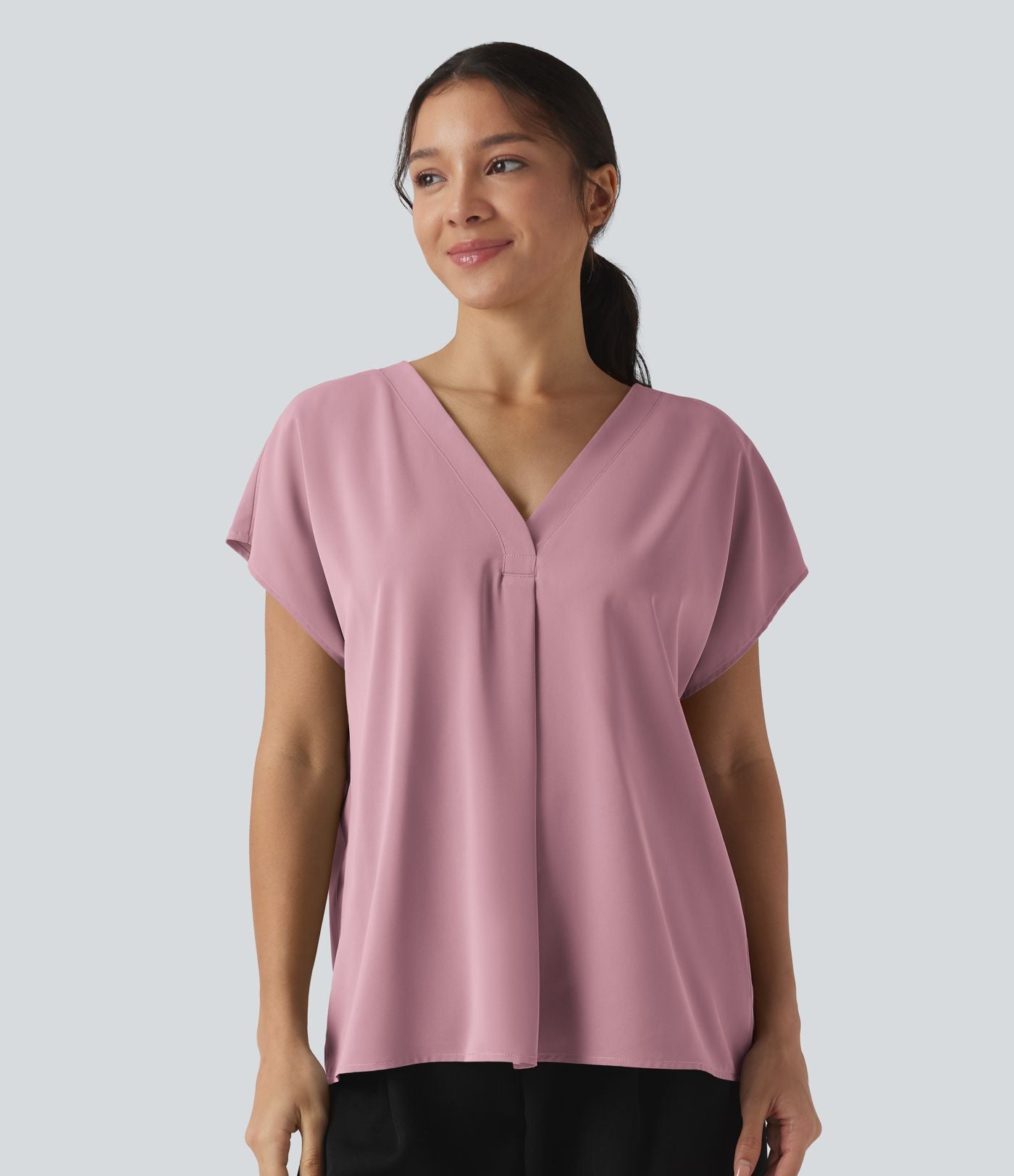 Blouse esprit bureau oversize défroissage facile, col V et manches courtes