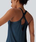 Débardeur yoga dos nu col U avec bretelles croisées, ourlet arrondi et effet frais InstantCool, protection solaire UPF50+