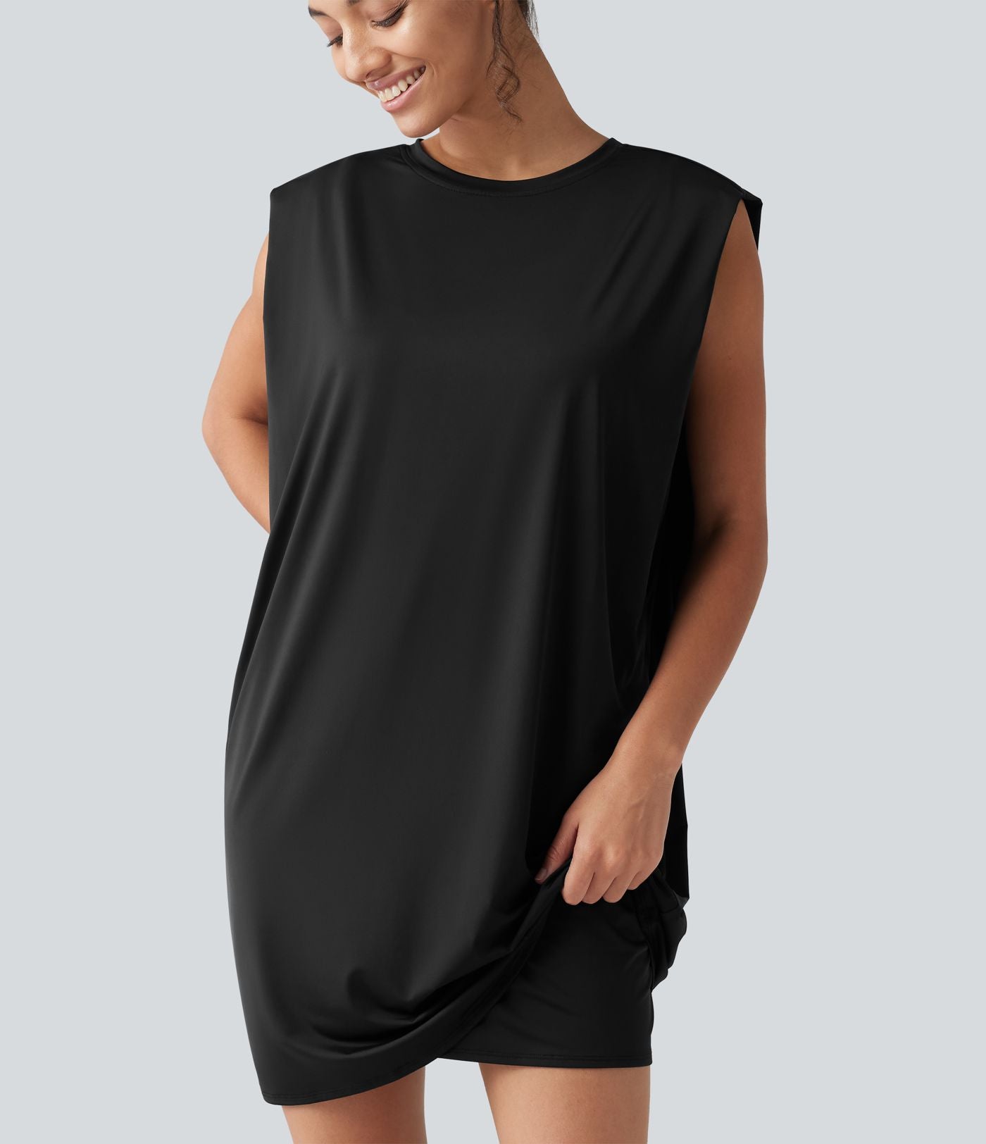 Robe active mini de yoga à col rond avec coussinets amovibles, poches et protection solaire UPF 50+