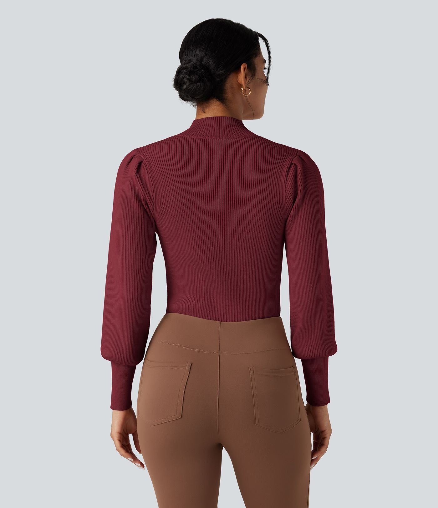 Pull col montant manches bouffantes longues