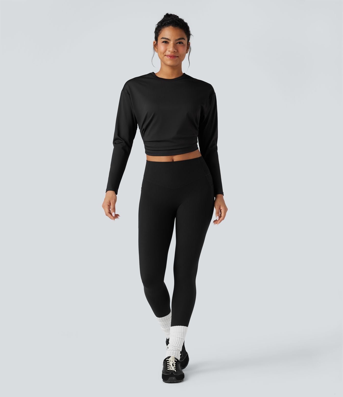 Top de sport yoga court froncé col rond manches longues