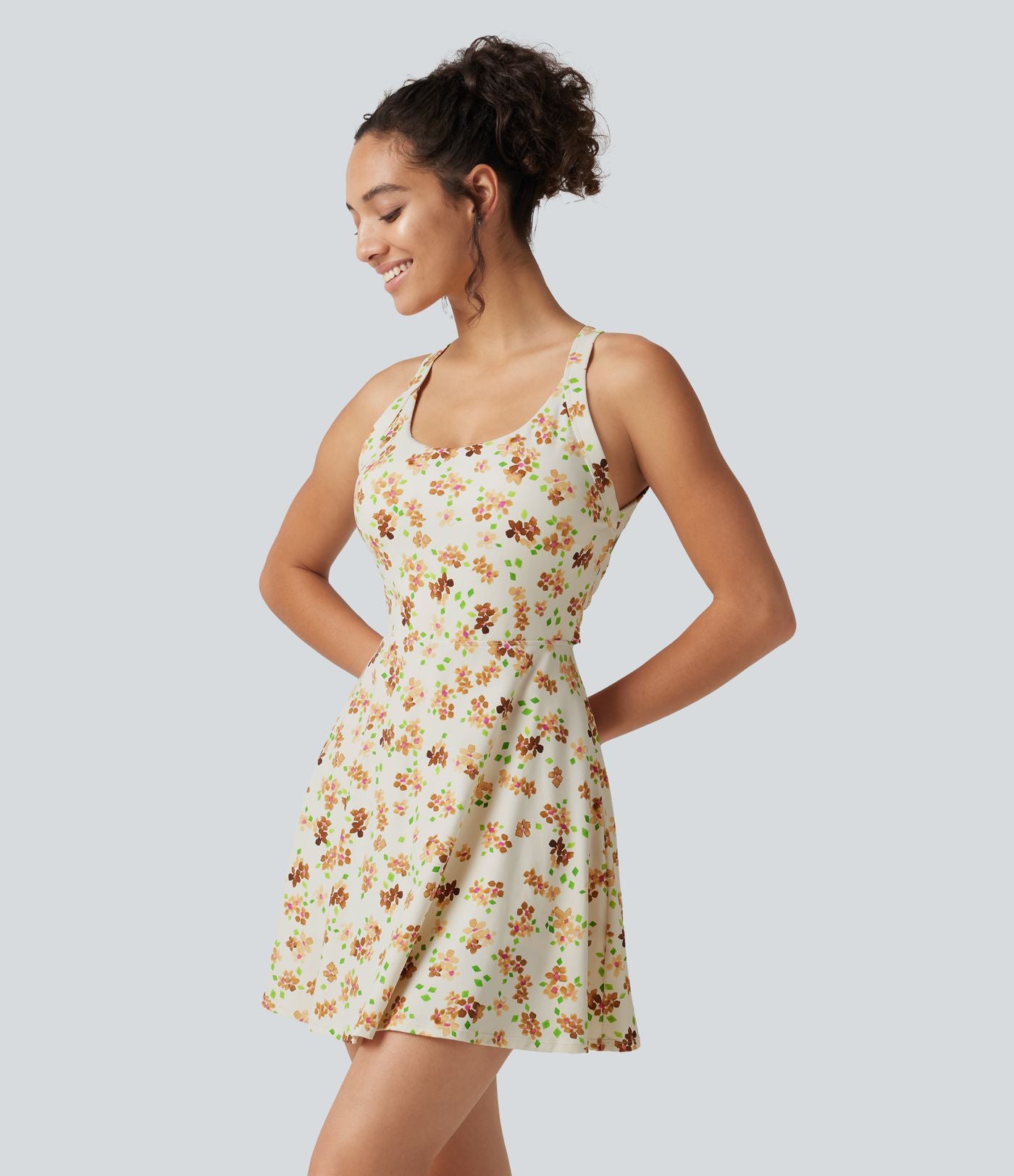 Robe active mini de danse 2-en-1 à petites fleurs, coussinets amovibles, poches et accès facile Easy Peasy