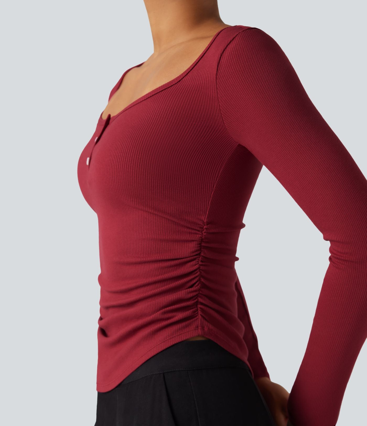 T-shirt tailleur côtelé col henley froncé ourlet arrondi manches longues