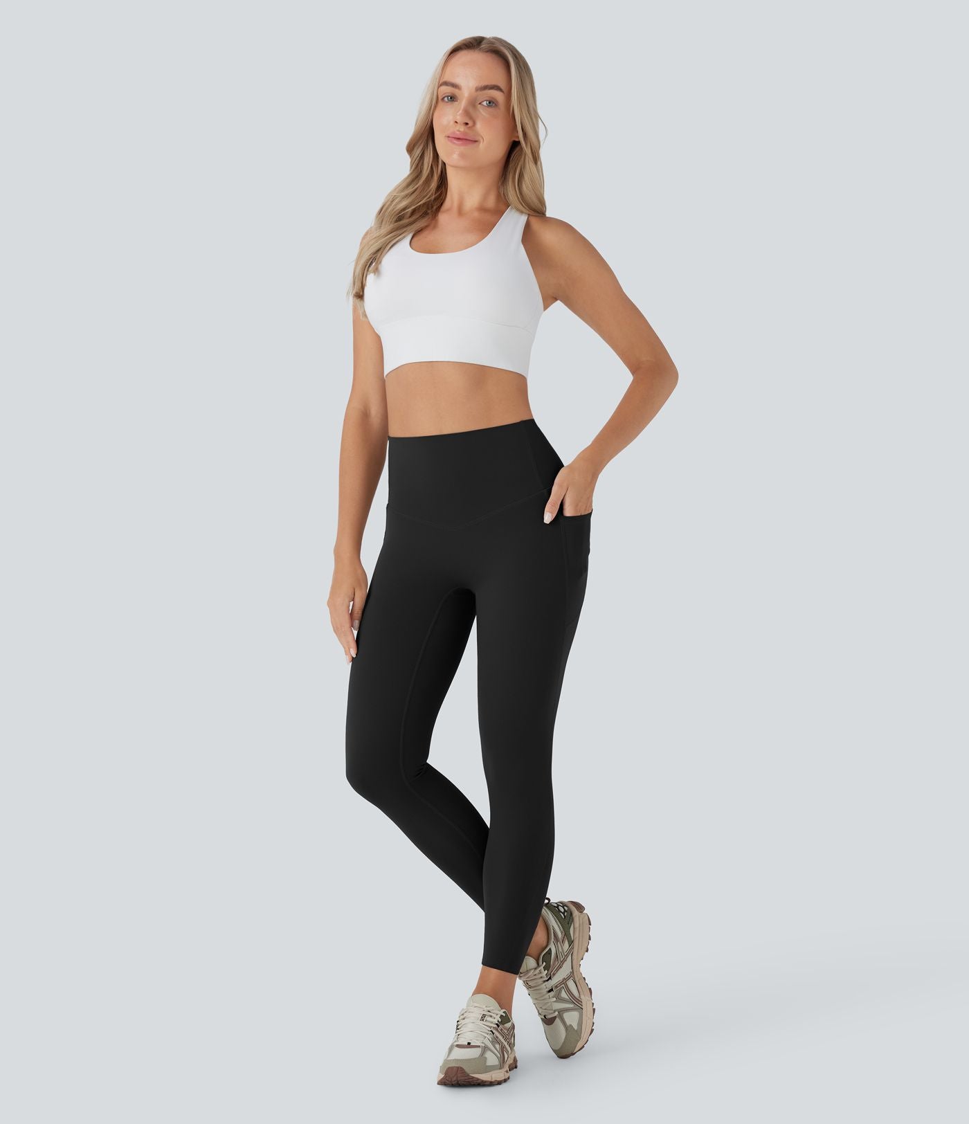 Legging 7/8 d'entraînement gainant taille haute avec sous-vêtement intégré antibactérien et poches Halara UltraSculpt™