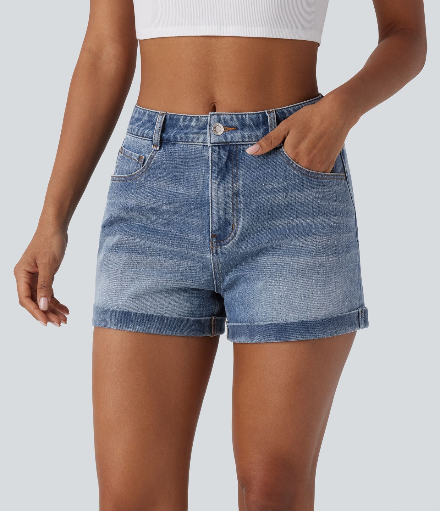 Short 7,5 cm décontracté en jean extensible Halara Flex™ taille moyenne avec boutons, zip et multiples poches
