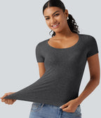 T-shirt Halara décontracté en jersey de coton à manches courtes col dégagé