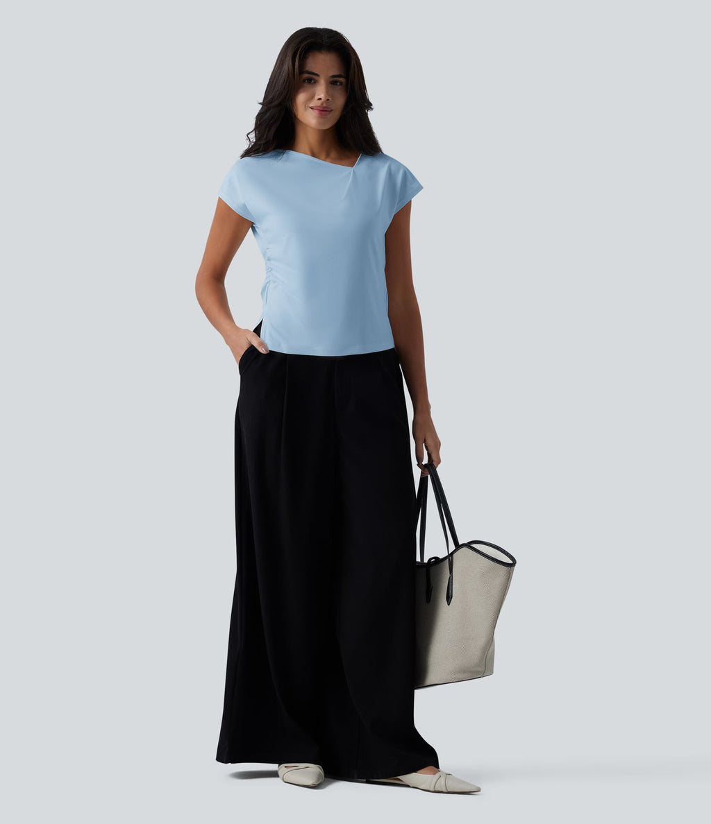 Blouse tailleur asymétrique col drapé manches courtes avec fronces et ourlet fendu