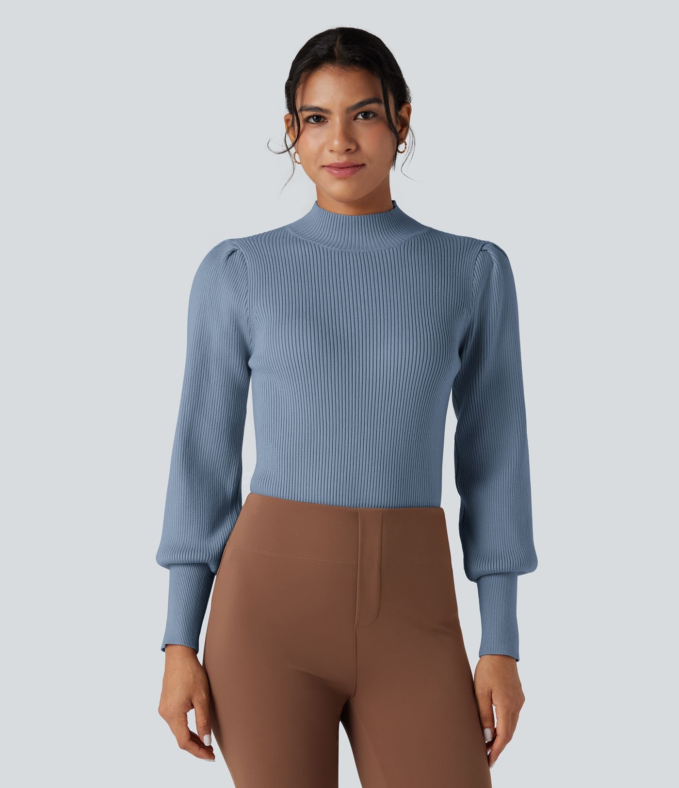 Pull col montant manches bouffantes longues