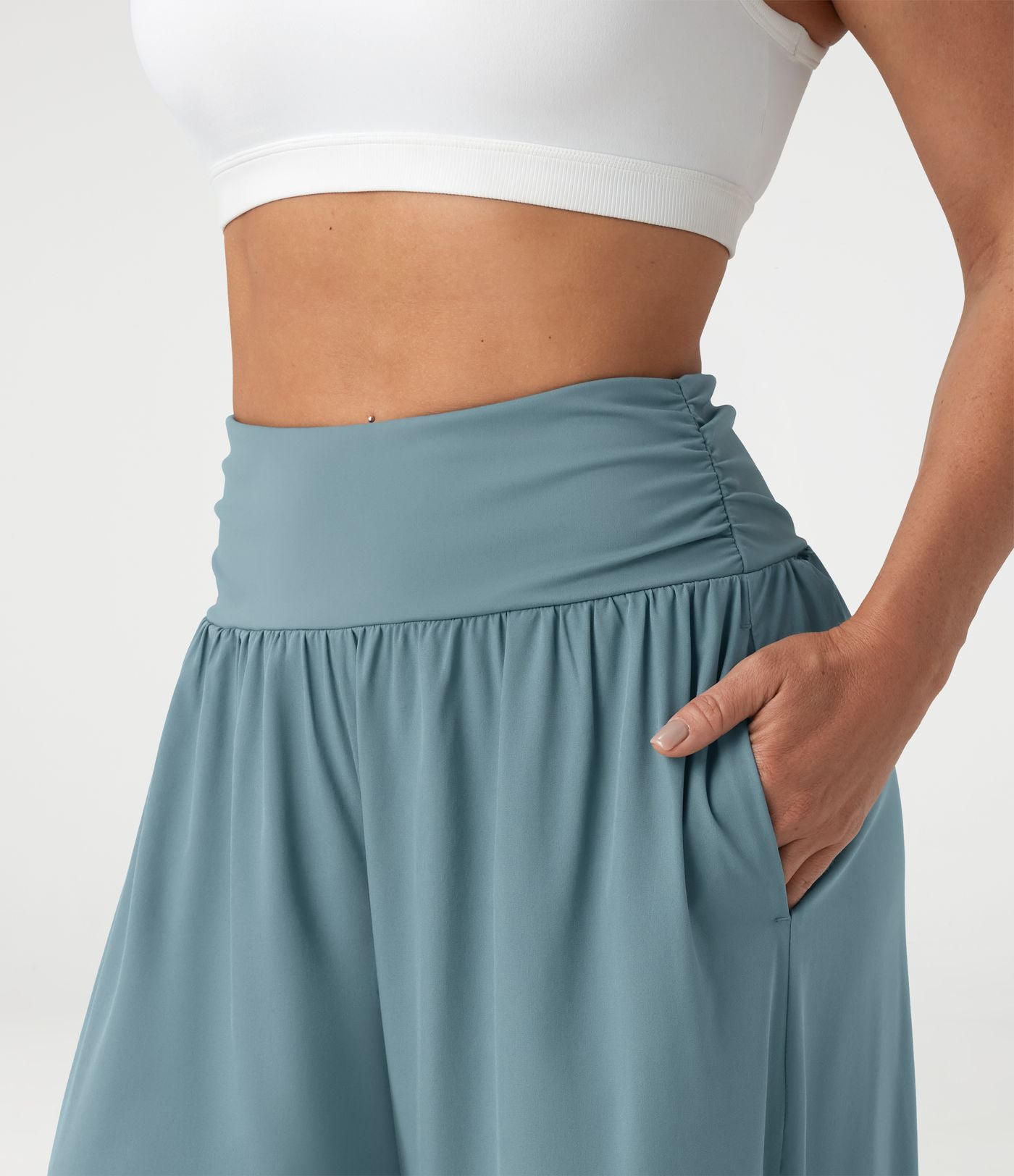 Pantalon fluide Breezeful™ taille haute à séchage rapide avec fronces, fente et poches
