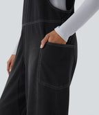 Salopette décontractée Halara Flex™ en denim extensible délavé, col V et poches latérales