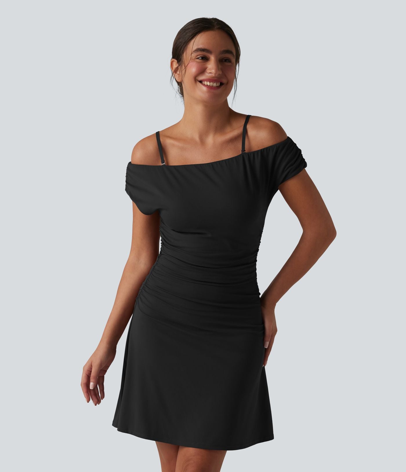Robe de yoga active 2 en 1 SoftlyZero™ à épaules dénudées, bretelles amovibles et soutien-gorge intégré, avec poches - Facile à porter