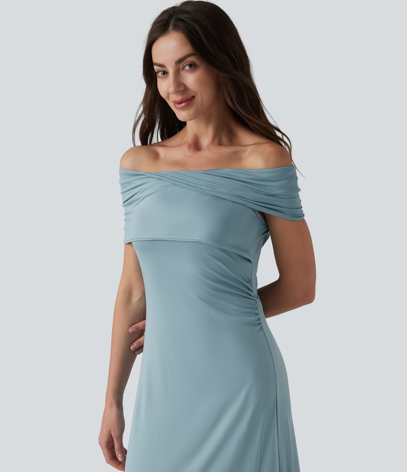 Robe casual maxi froncée à épaules dénudées avec lien noué dans le dos