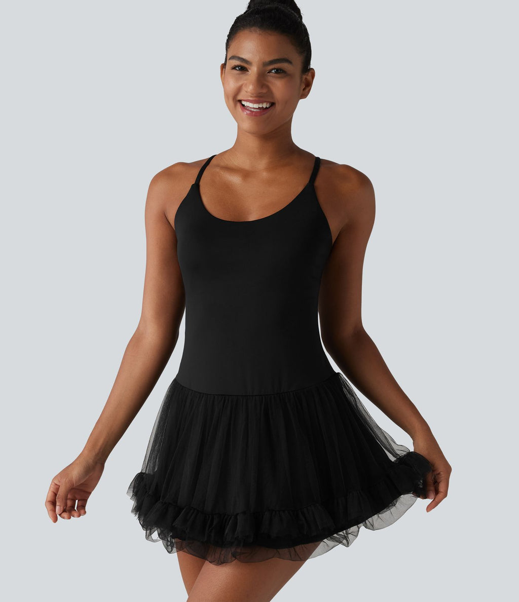 Robe mini de sport 2 en 1 avec brassière intégrée en maille contrastée avec poches - Édition Easy Peasy