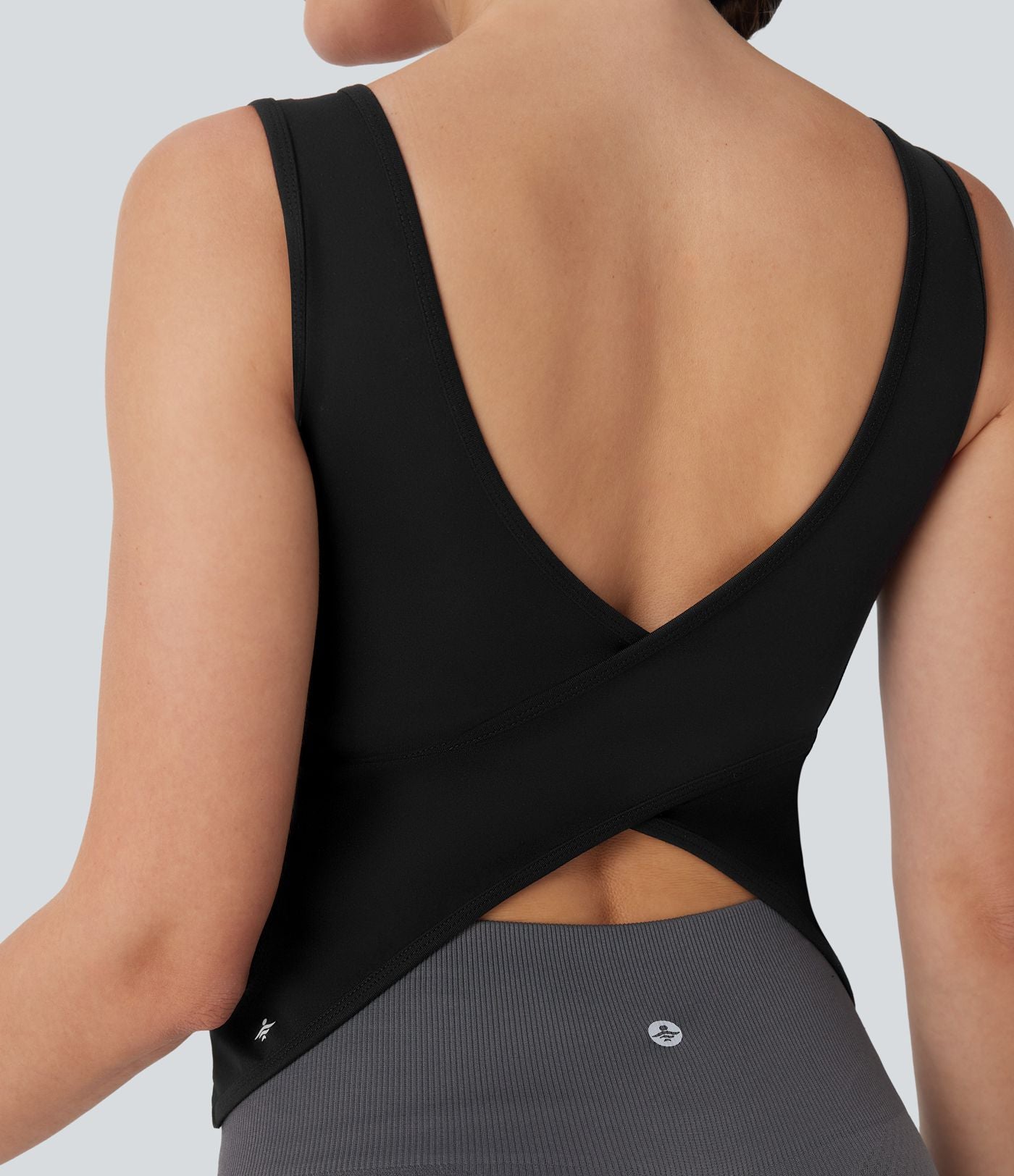 Débardeur yoga col U croisé longueur étendue E-G