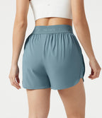 Short de sport 7,5 cm Breezeful™ 2-en-1 séchage rapide taille haute en mesh contrastant à poches
