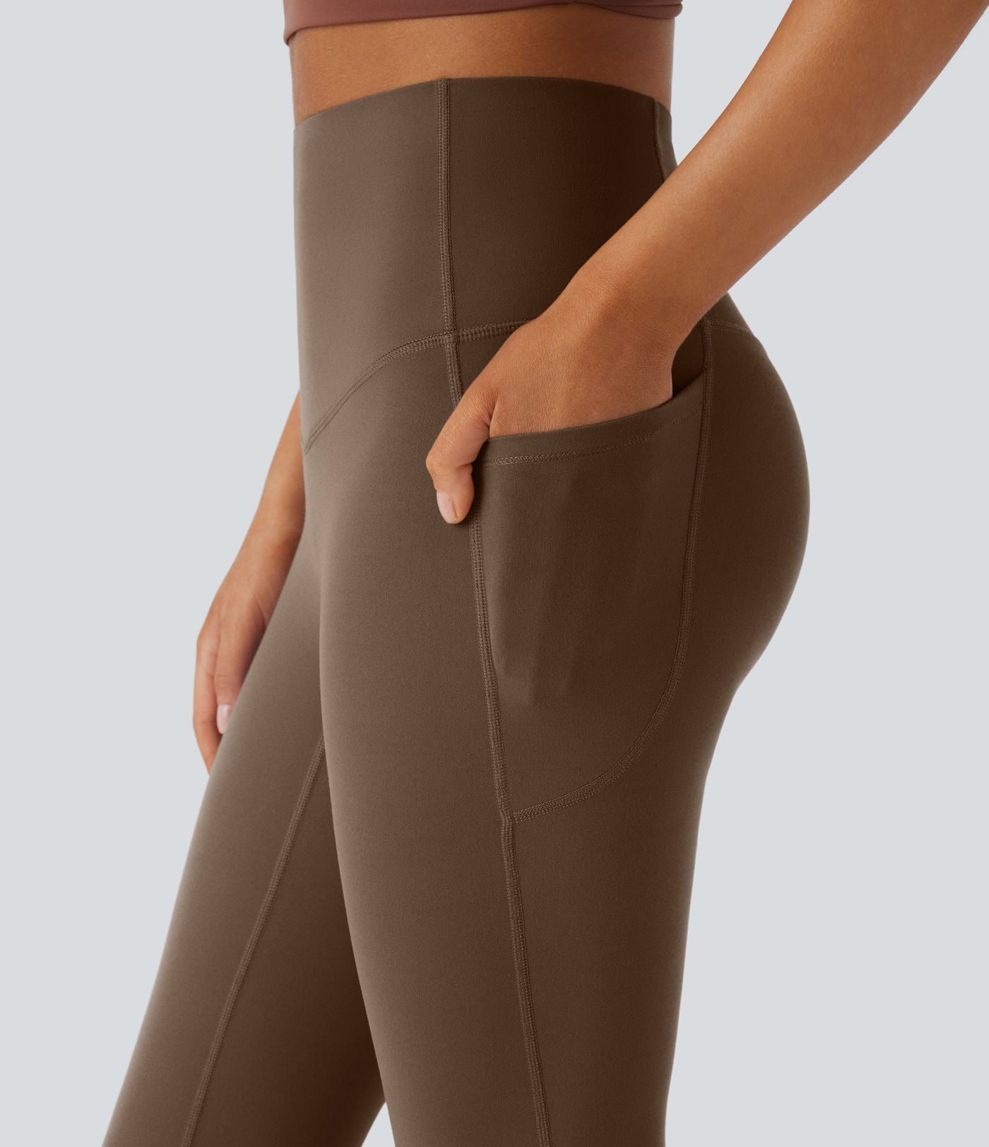 Pantalon de yoga à coupe bootcut gainant taille haute avec poches Halara UltraSculpt™