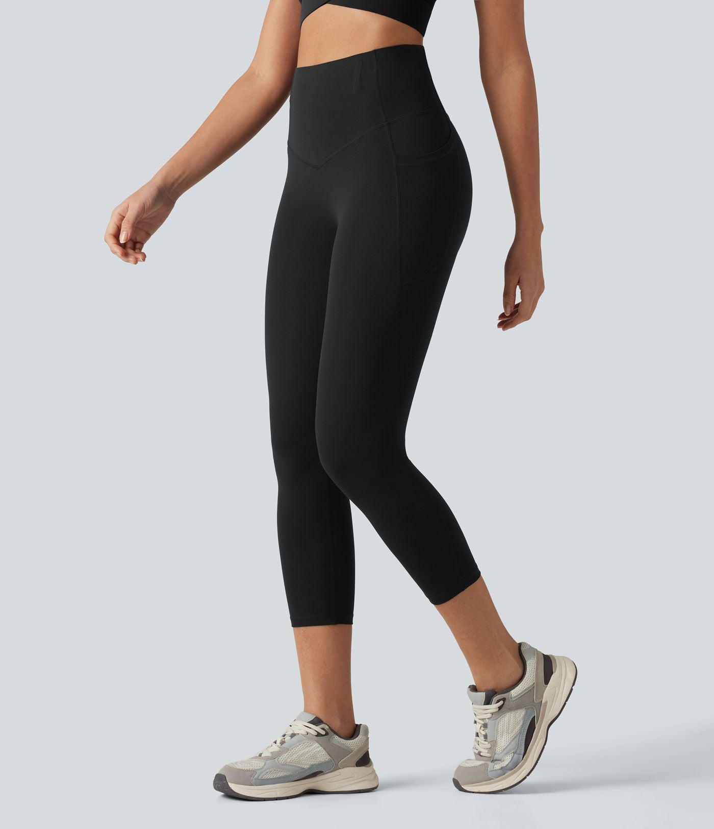 Legging capri de yoga Halara UltraSculpt™ taille haute anti-roulottage ventre plat gainant avec poches
