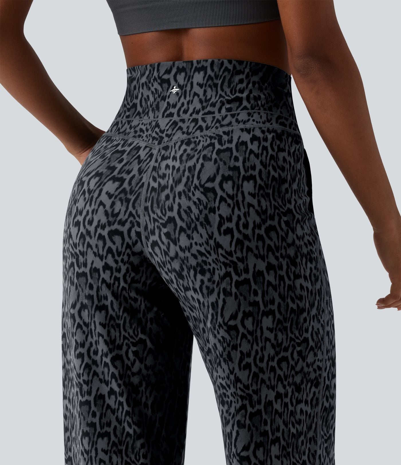 Pantalon de yoga jambes droites taille haute gainant imprimé léopard Halara UltraSculpt™ avec poches