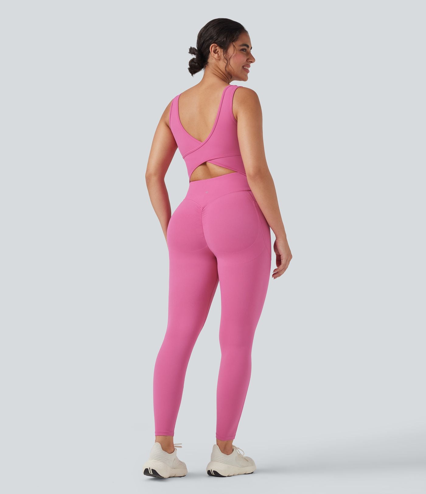 Combinaison de sport Halara UltraSculpt™ col V gainante push-up à poches