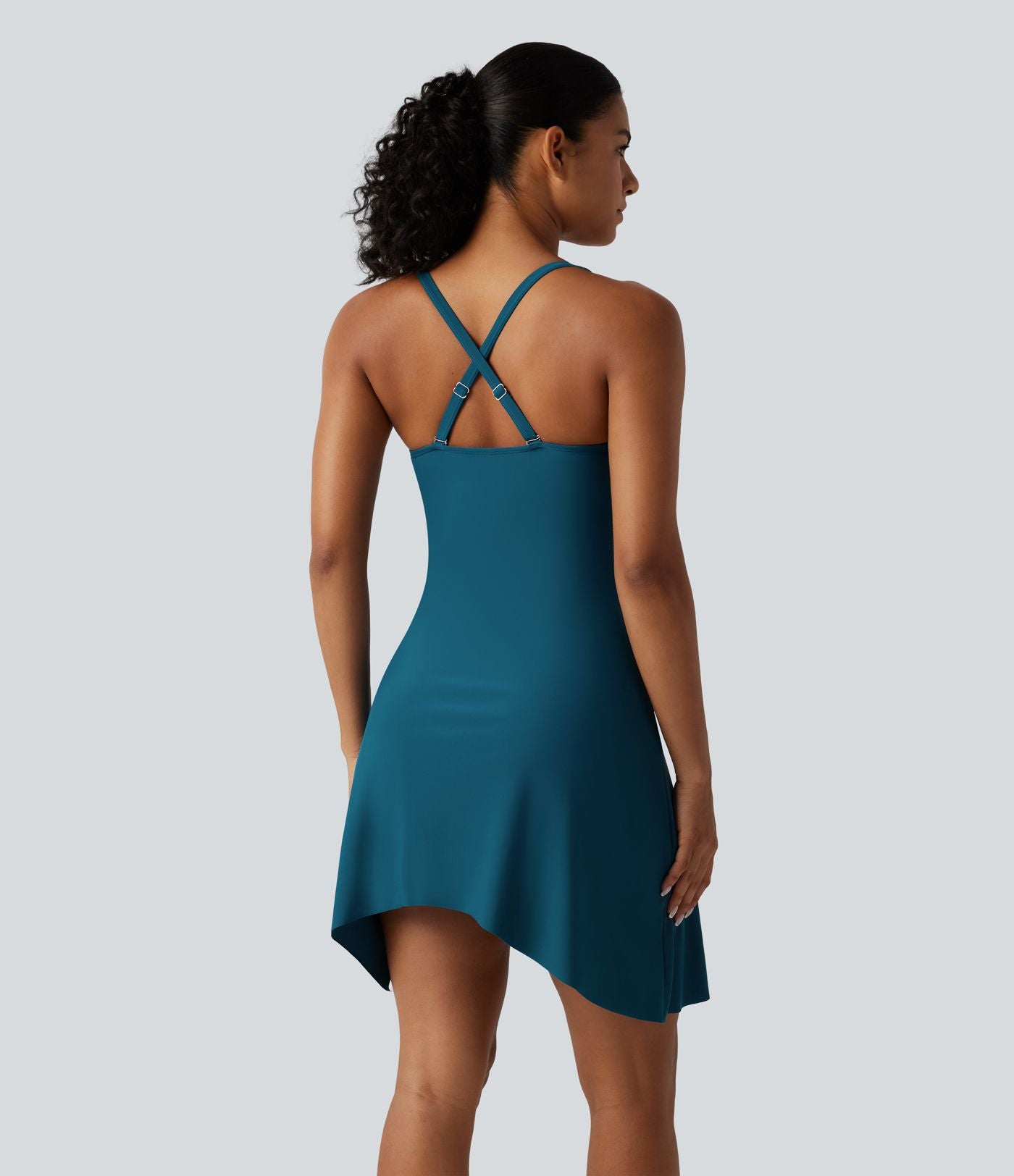 Robe de bain 2-en-1 push-up gainante à encolure Queen Anne avec bretelles ajustables, design torsadé, fronces, ourlet fendu, brassière intégrée et poches