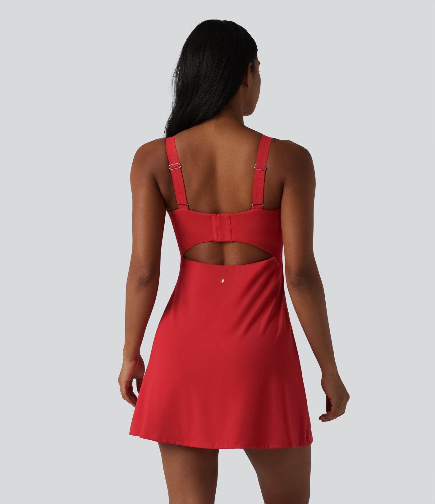 SoftlyZero™ Plush Robe sport de danse push-up à bretelles torsadées ajustables, coussinets intégrés non amovibles bonnets E-G avec poches – Easy Peasy