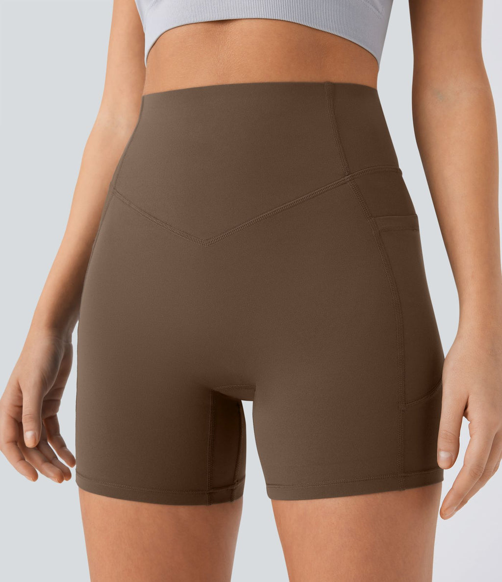 Short cycliste 12,5 cm d'entraînement gainant galbant taille haute avec effet scrunch et poches Halara UltraSculpt™