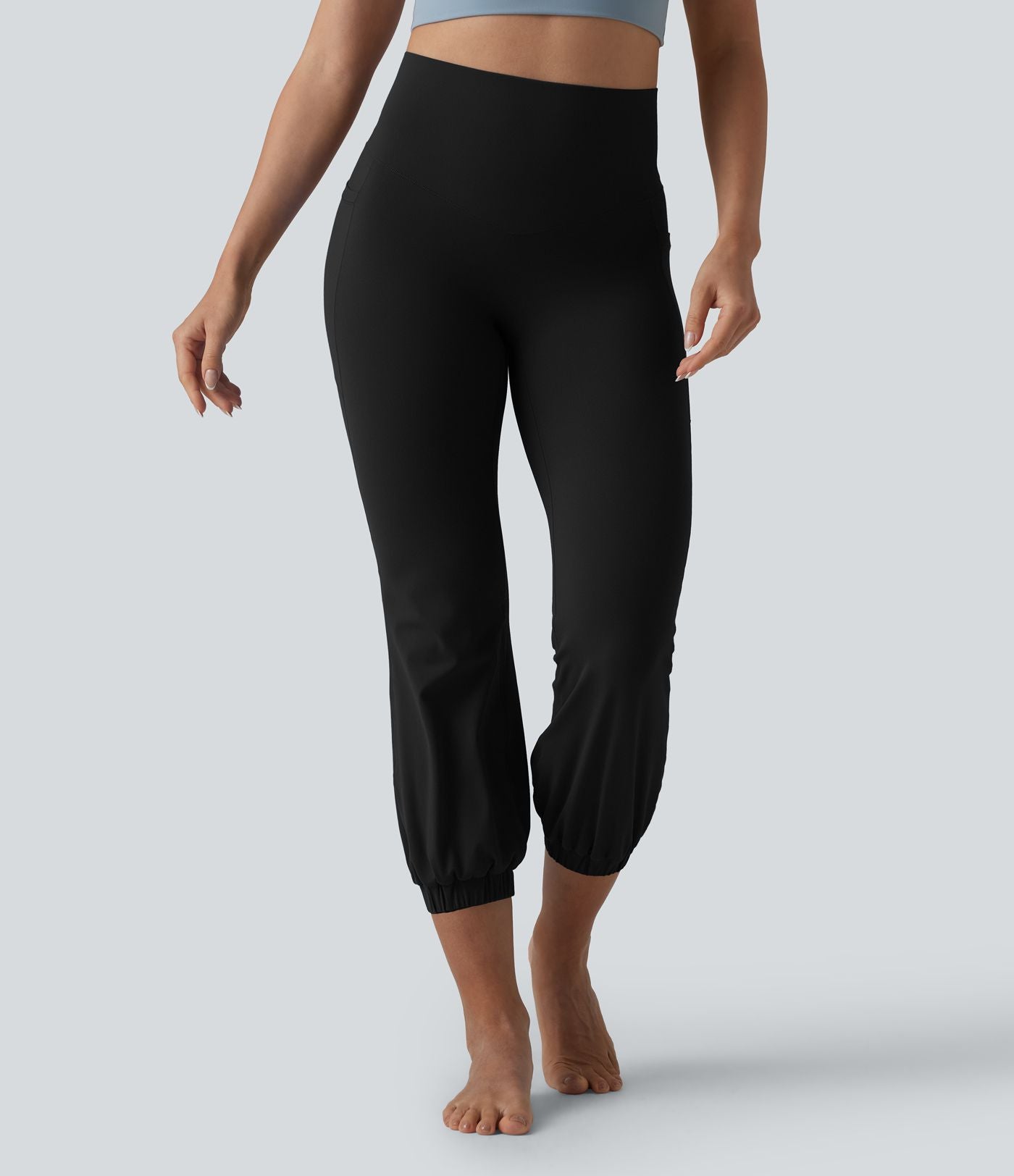 Jogging court SoftlyZero™ taille haute ventre plat coupe ballon avec poches