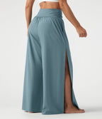 Pantalon fluide Breezeful™ taille haute à séchage rapide avec fronces, fente et poches