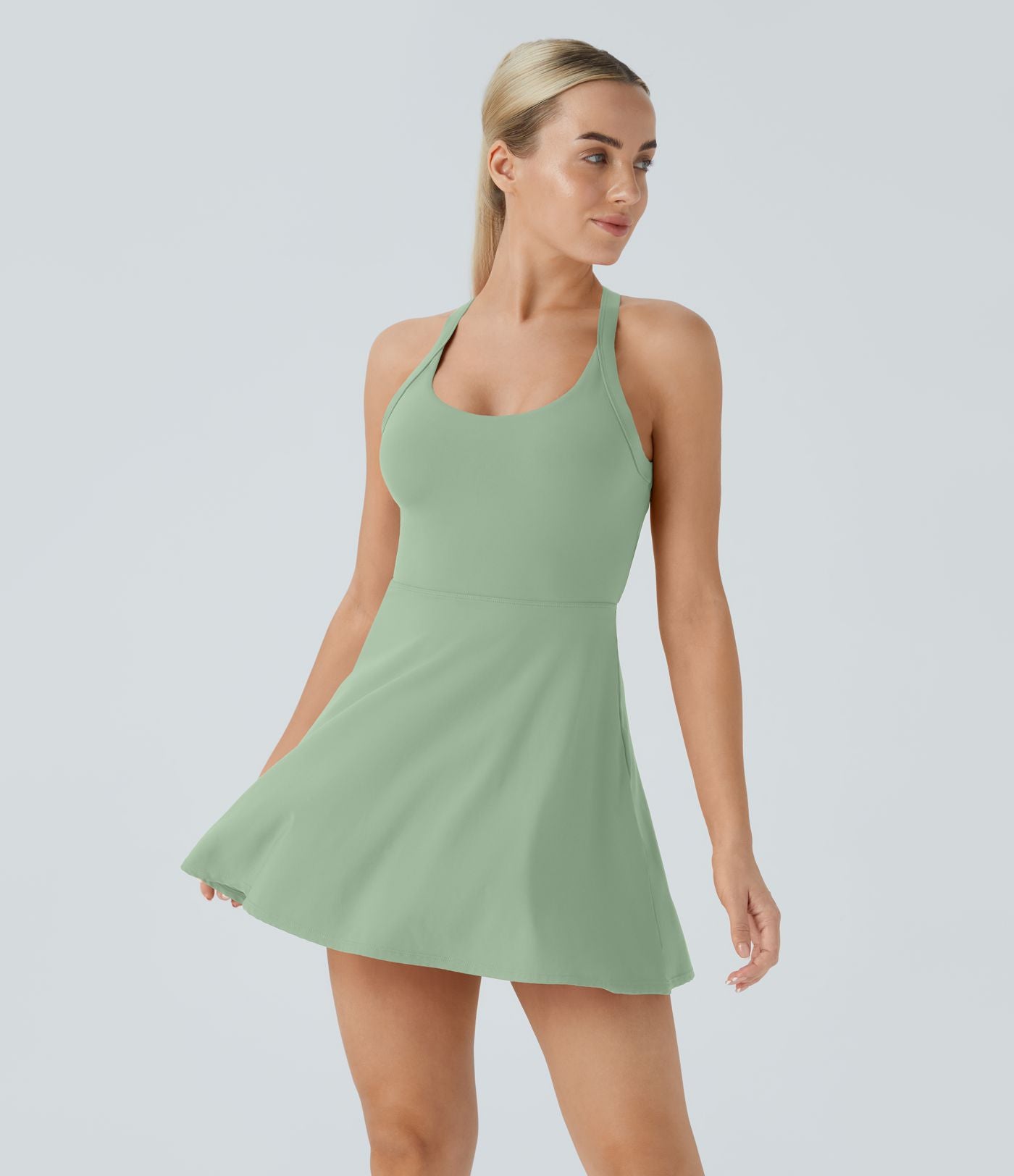 Robe de sport dos nu torsadée A-C