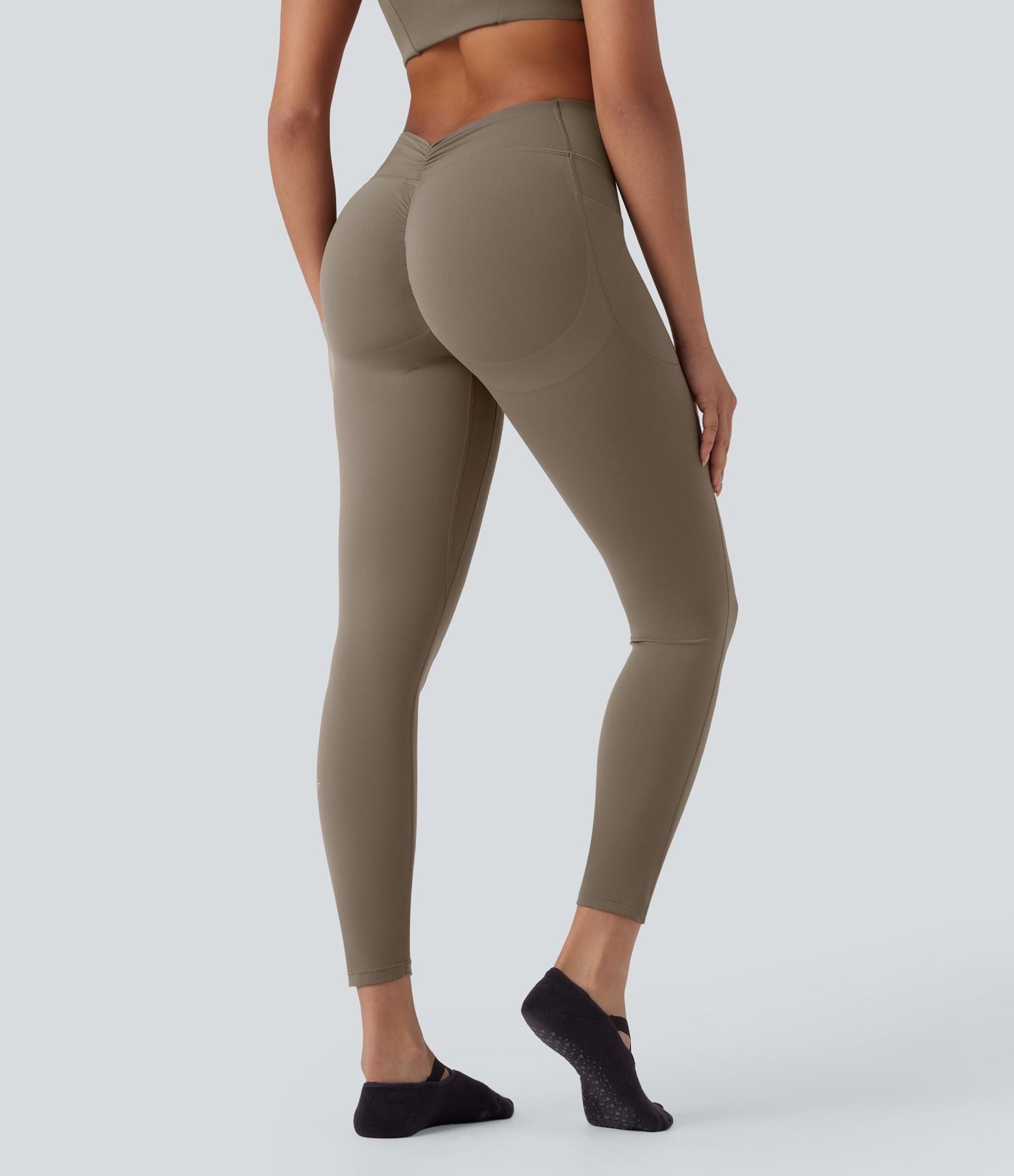 Legging de yoga gainant galbant taille haute avec fronces et poches Halara UltraSculpt™
