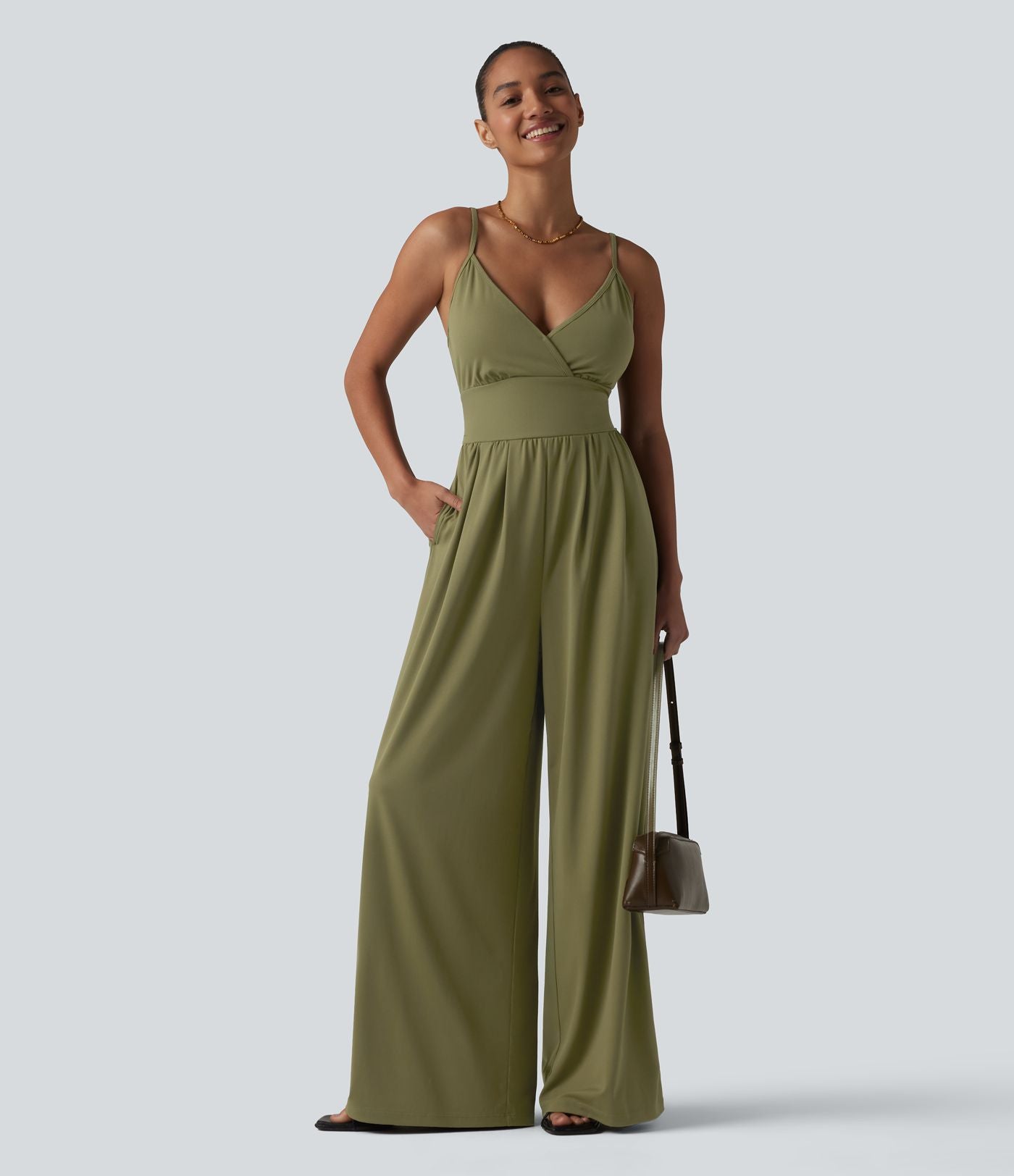 Combinaison décontractée à col en V avec soutien-gorge intégré et poches - Easy Peasy