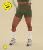 Short cycliste Halara X Smiley® SpeedWave™ 12,5 cm taille haute à séchage rapide avec poches