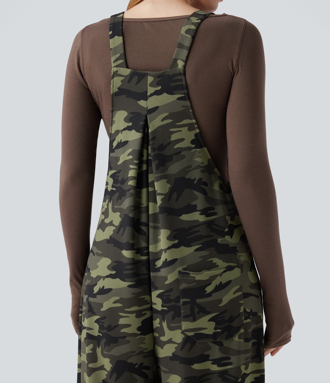 Salopette en maille gaufrée imprimé camouflage avec poches
