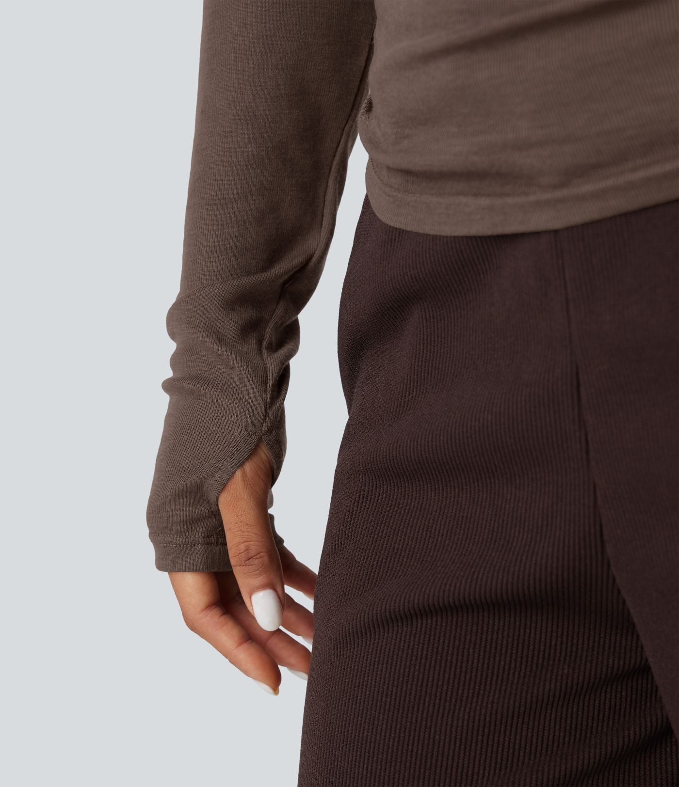 T-shirt décontracté asymétrique en mélange de laine à une épaule et manches longues