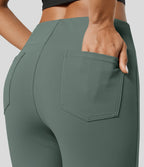 Pantalon tailleur légèrement évasé taille haute avec poches arrière Halara Flex™