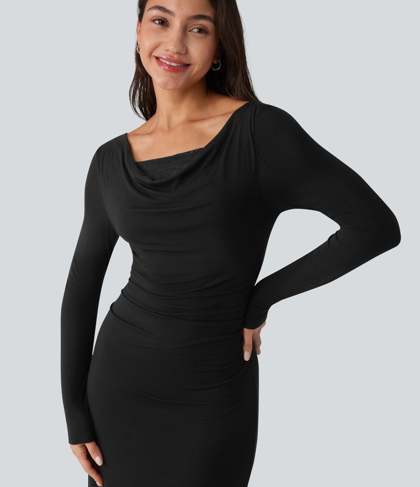 Robe longue en maille côtelée col bénitier manches longues avec dentelle contrastée