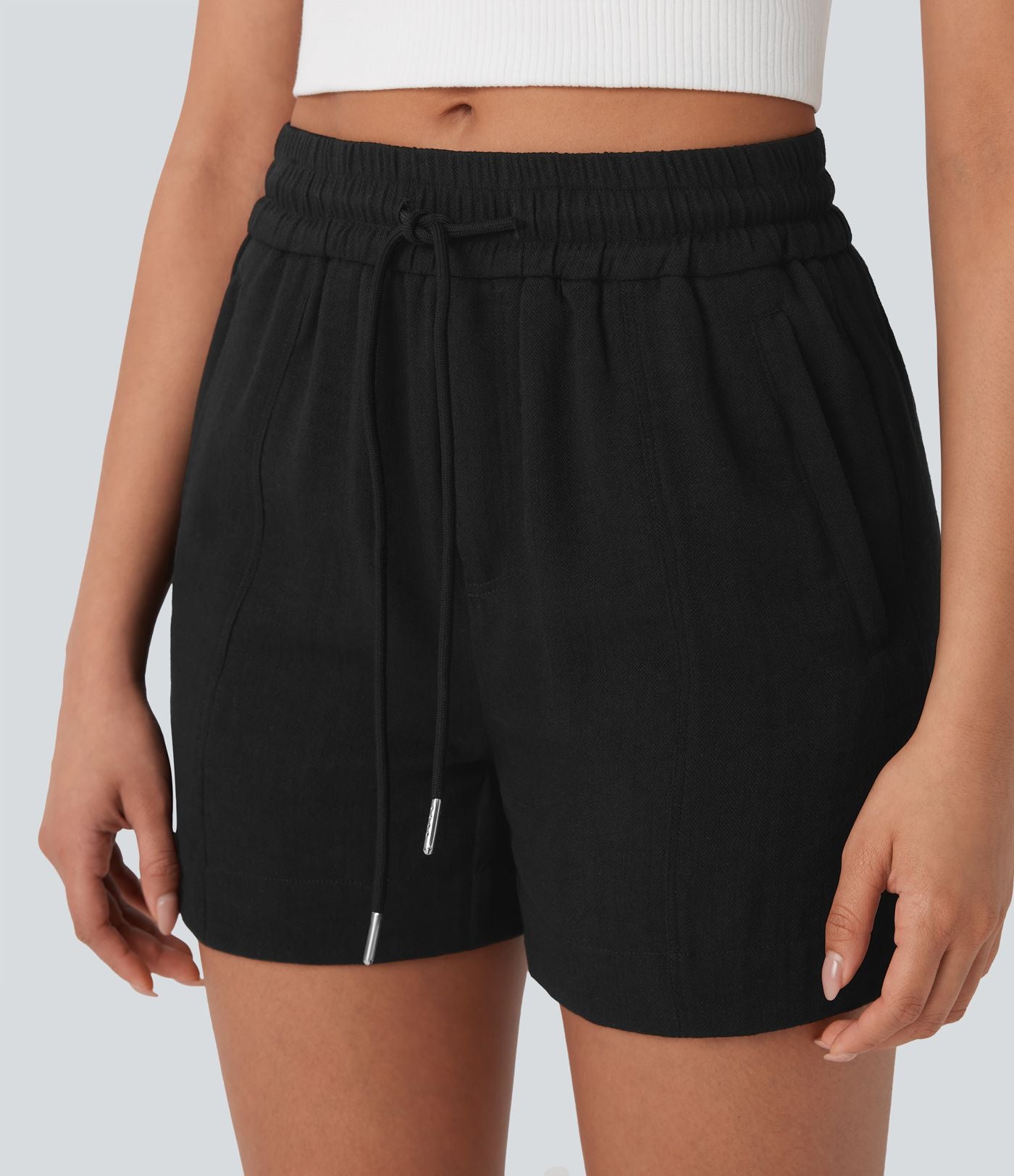 Short tailleur taille moyenne avec cordon de serrage et poches zippées latérales