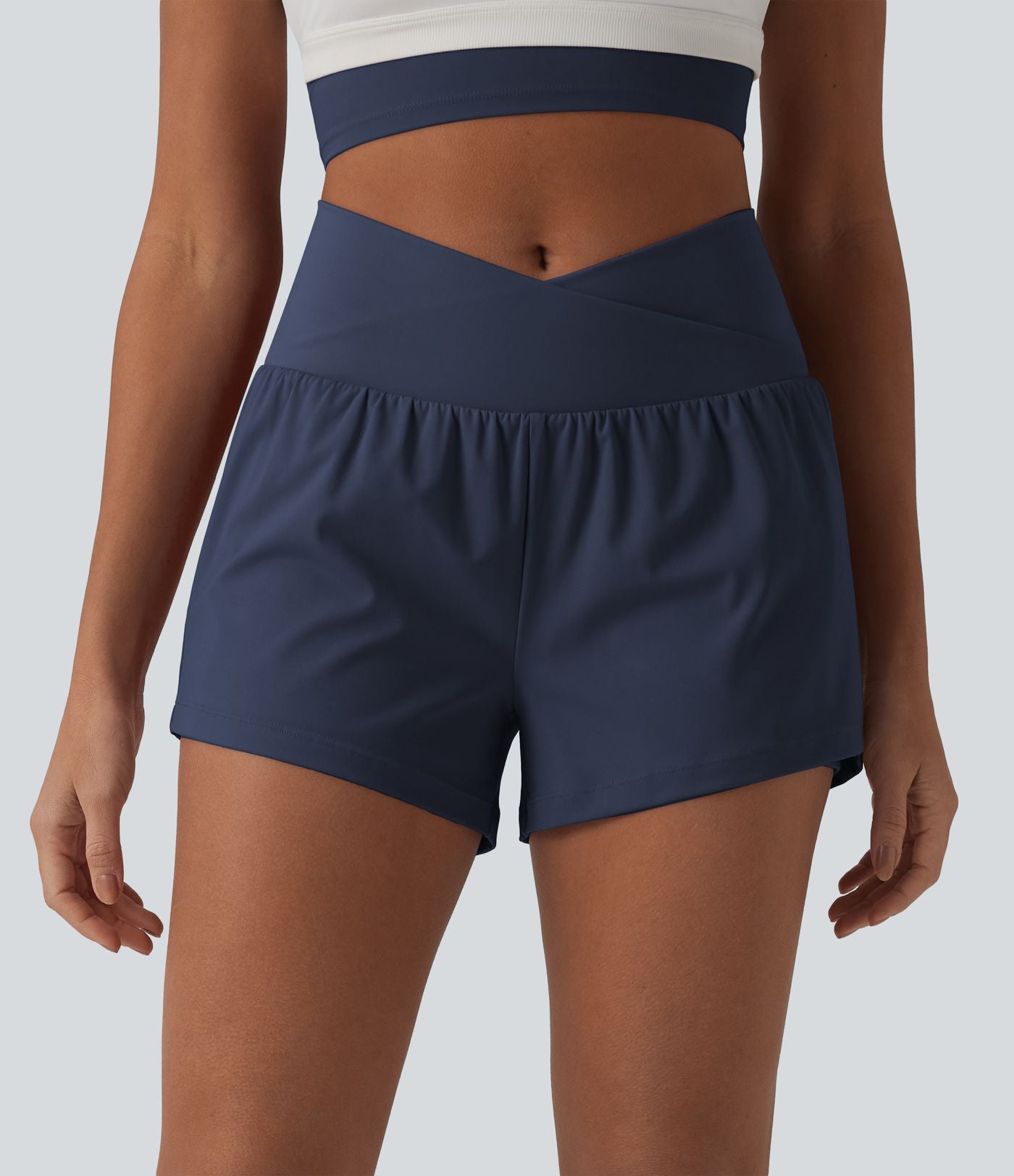 Short de yoga 2-en-1 SoftlyZero™ Airy croisé taille haute 7,5 cm effet frais InstantCool avec poches