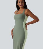 Robe midi moulante SoftlyZero™ Airy effet frais InstantCool color block avec brassière intégrée, effet gainant, short gainant intégré et bretelles croisées, accès facile Easy Peasy, protection solaire UPF50+
