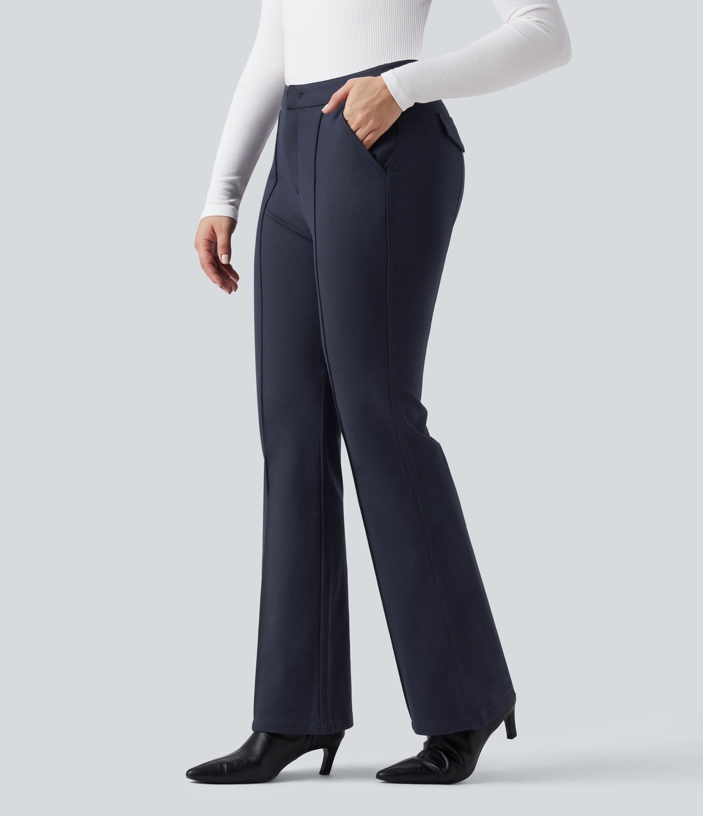 Pantalon tailleur évasé taille haute avec poches
