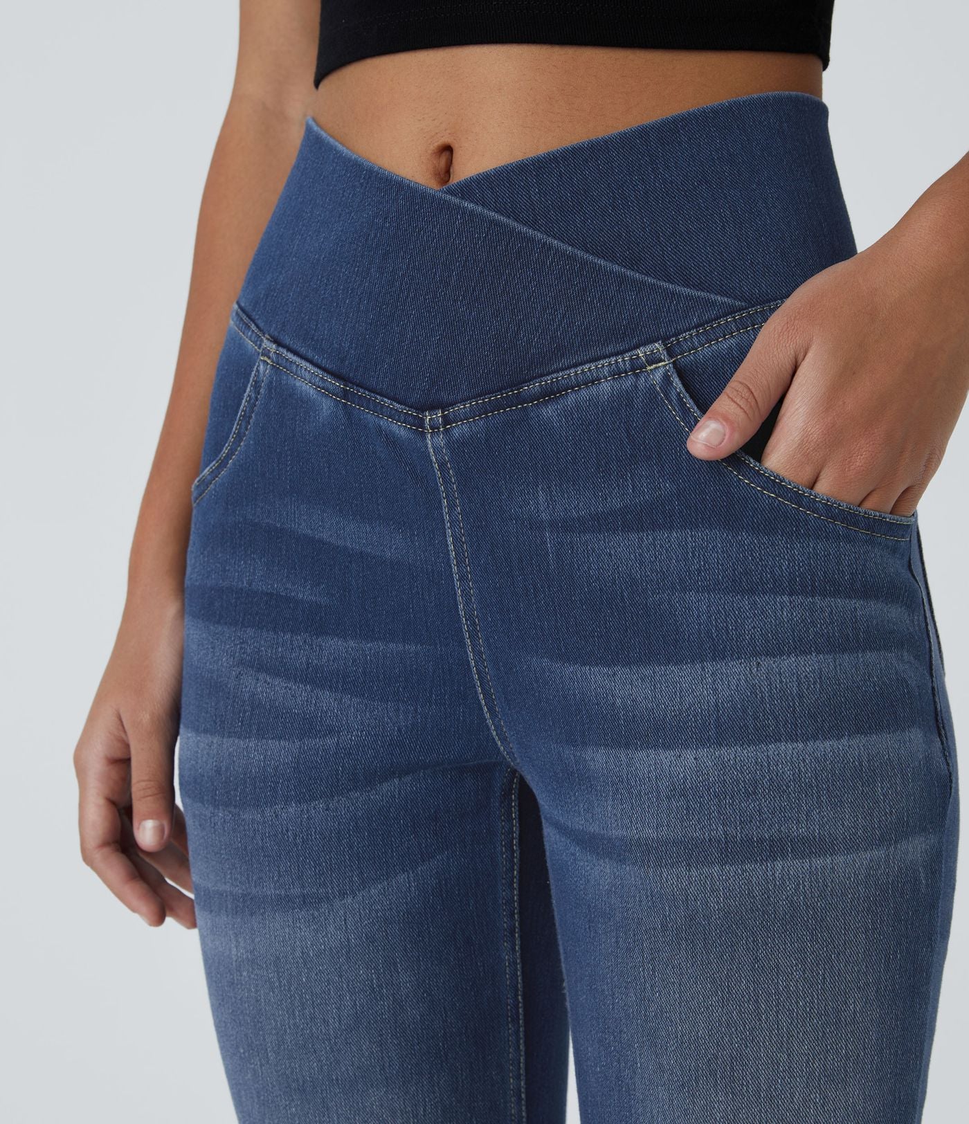 Halara Flex™ Jean Évasé à Taille Haute avec Poche Crossover Tissu Élastique Lavé